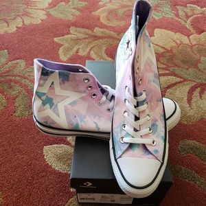 Womens High top Converse Sz 8 Men Sz 10 Women
